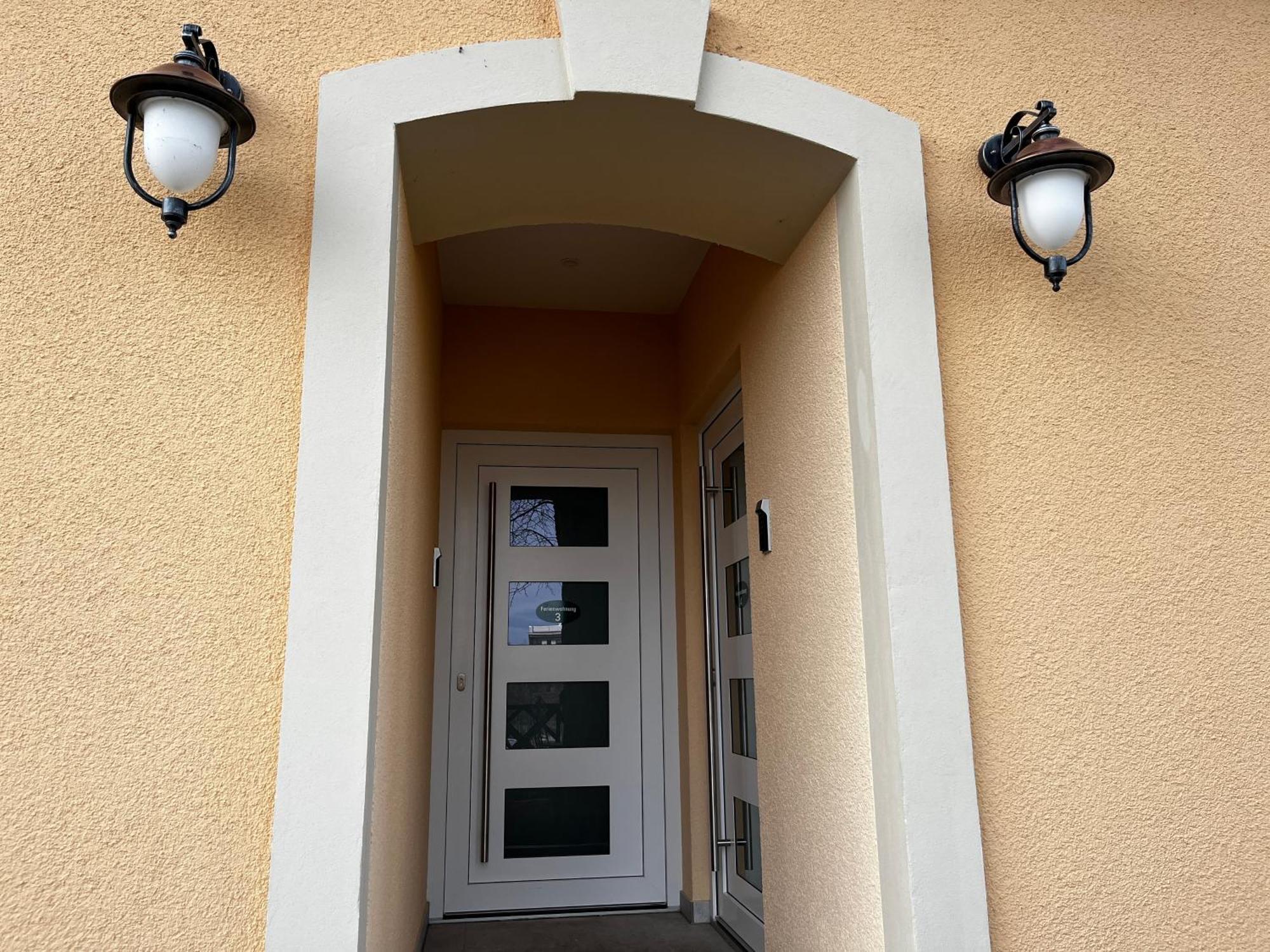 Ferienwohnungen Landeskrone Dresden Exterior photo